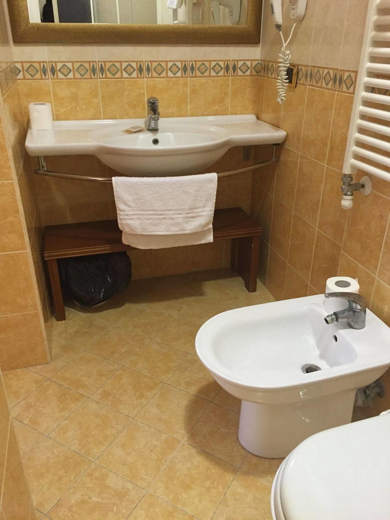 Hotel Divine Рим Екстериор снимка