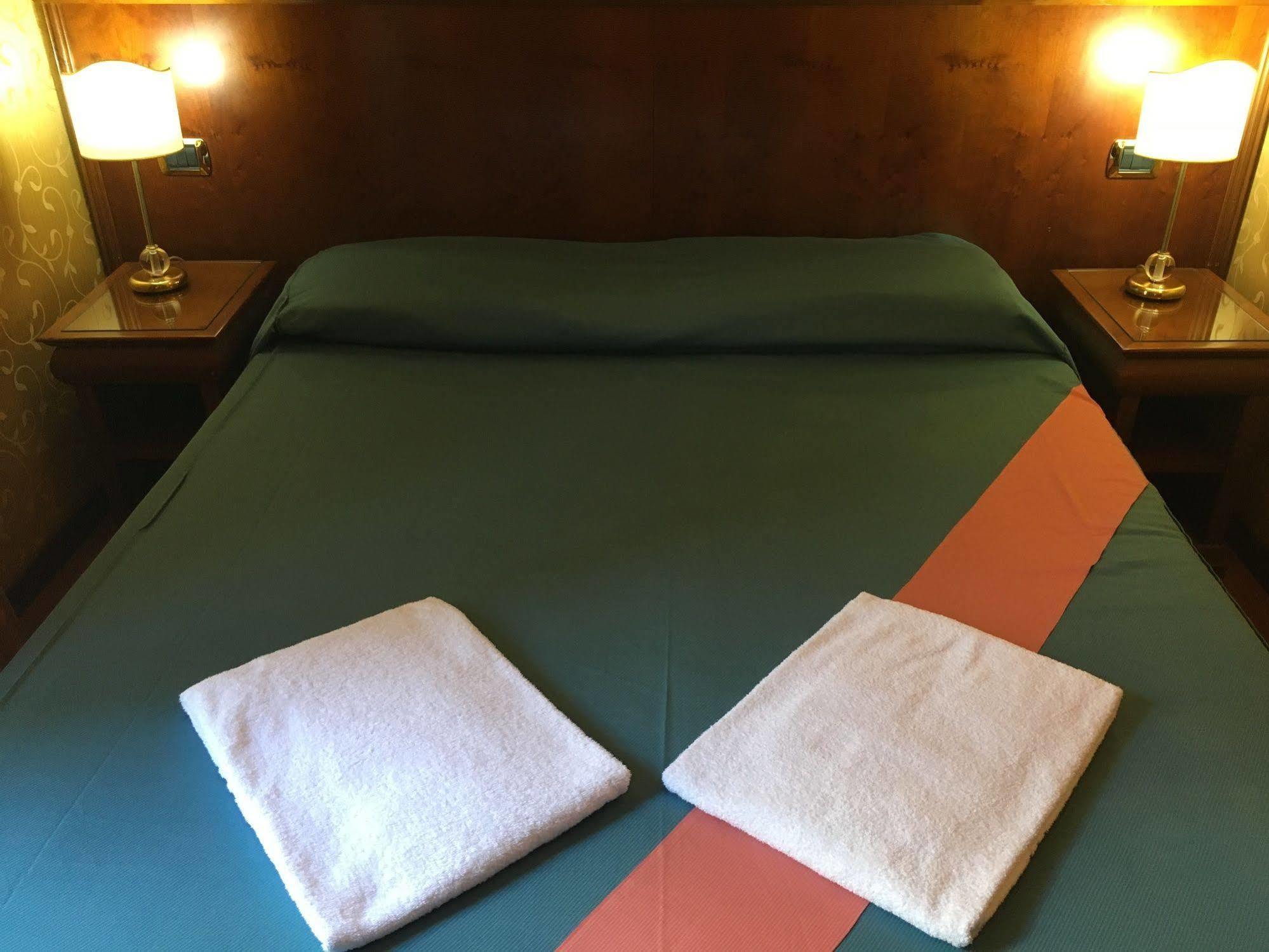 Hotel Divine Рим Екстериор снимка