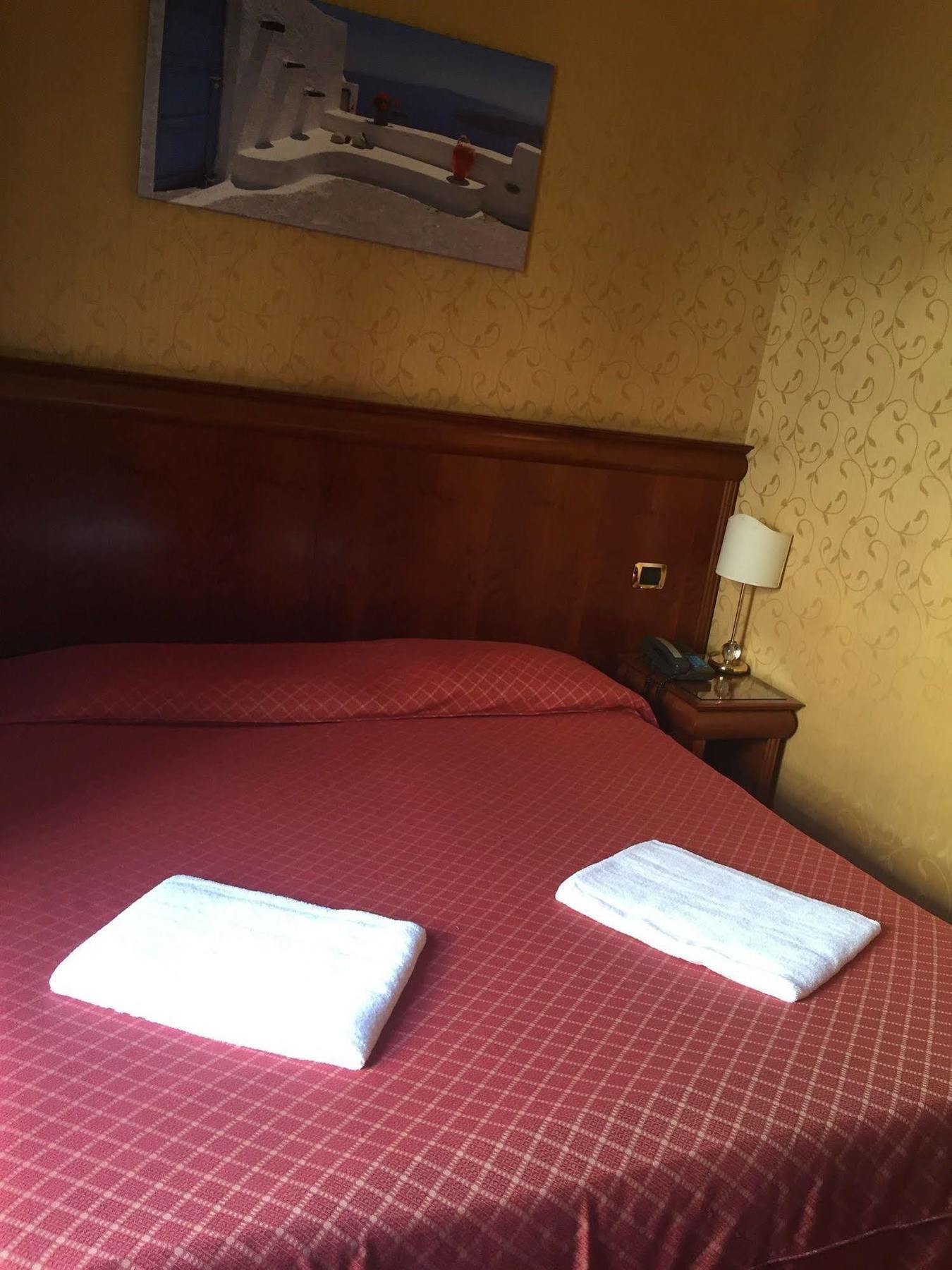 Hotel Divine Рим Екстериор снимка