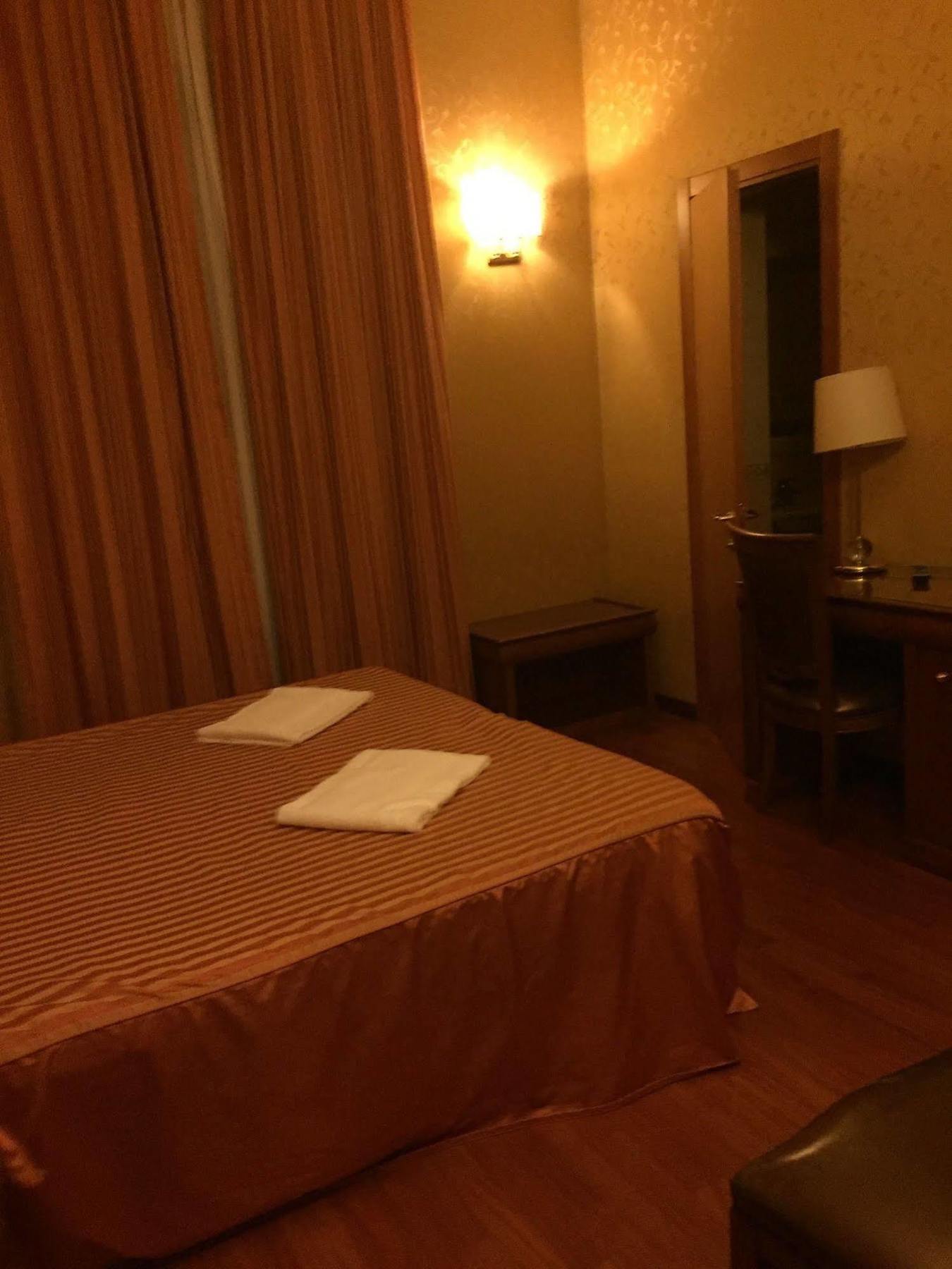Hotel Divine Рим Екстериор снимка